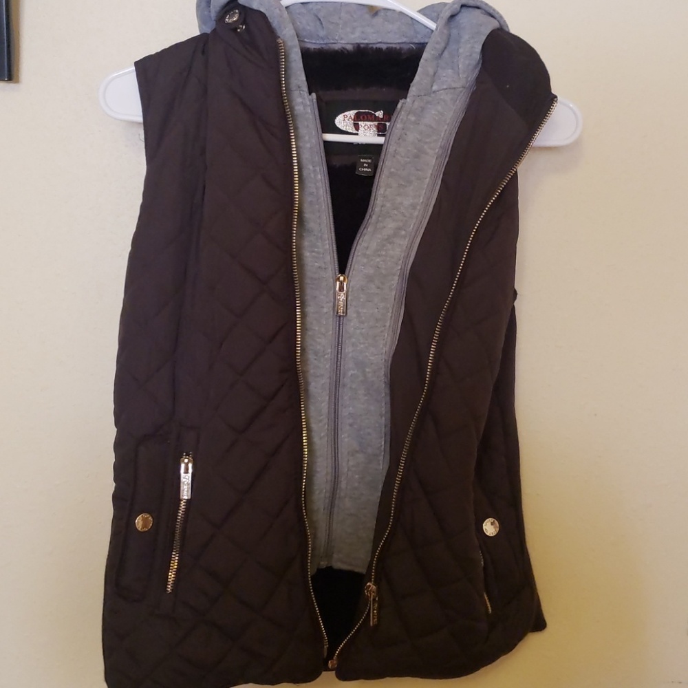 Brown vest with hood! Super warm!